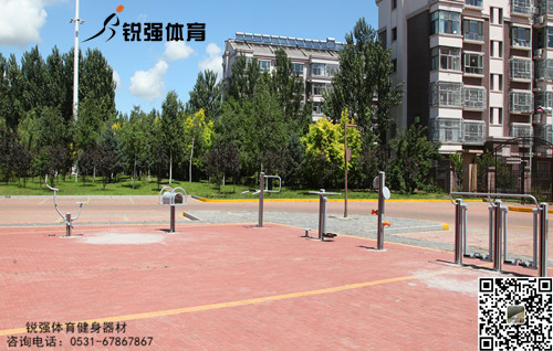 濟南(nán)市(shì)天橋區(qū)某小(xiǎo)區(qū)健身(shēn)中心